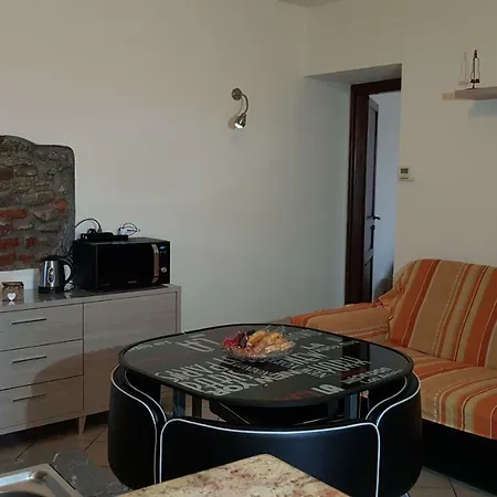 L'alloggio Tra I Due Laghi Paruzzaro